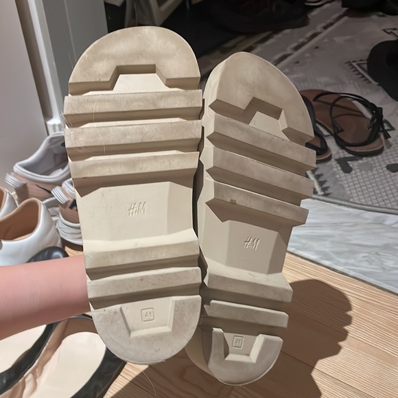 H&M Chunky Sandals (SOLD OUT) - Picture 6 of 6